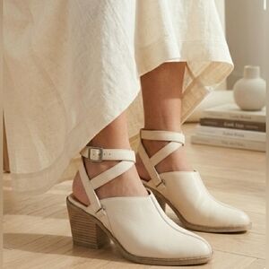 Lucky Brand LK-Winola Oiled Suede Mule W/Ankle-Strap & Block Heel, Size 10